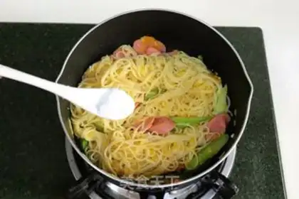 Make Pumpkin sausage pasta step 10