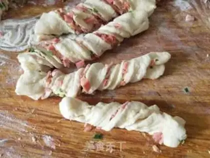 Make Onion ham rolls step 9