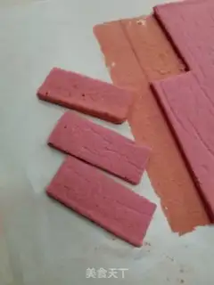 Make Strawberry chili cream cake step 22