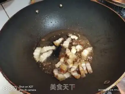 Make Five bouquets of apricot mushroom step 1