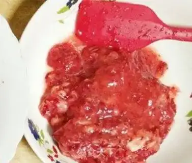 Make Strawberry sauce step 2