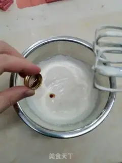 Make Strawberry chili cream cake step 24