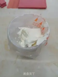 Make Strawberry chili cream cake step 26
