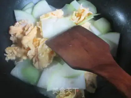 Make A duck egg step 5