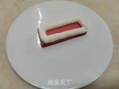 Make Strawberry chili cream cake step 28