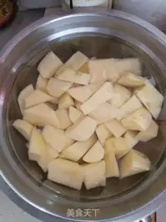 Make Tomato beef stew potatoes step 2