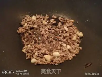 Make Meat and eggplant step 1