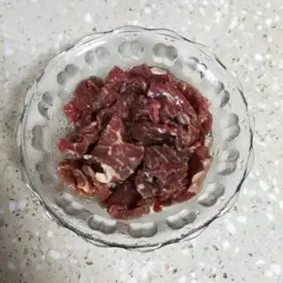 Make Spicy beef potatoes step 2