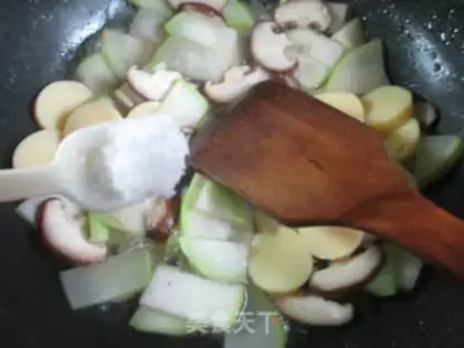 Make Scrambled tofu with mushrooms step 6