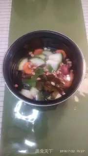 Make ♪ Dragonbone cucumber seaweed soup step 1