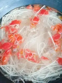 Make Tomato egg noodles step 8