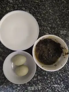 Make The oiled tea and omelet step 0