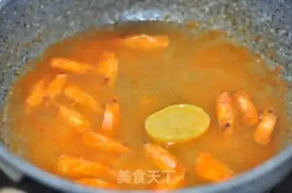 Make Garlic shrimp white pasta step 5
