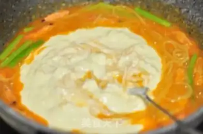 Make Garlic shrimp white pasta step 7