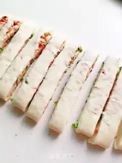 Make Onion ham twisting little bouquets step 14