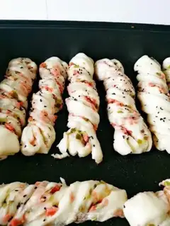 Make Onion ham twisting little bouquets step 19