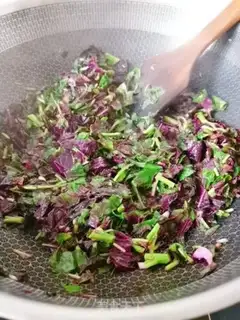 Make Eggs and pickles step 5