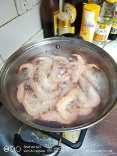 Make Shrimp noodles step 3