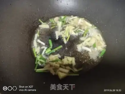 Make Beef fried tomatoes step 1
