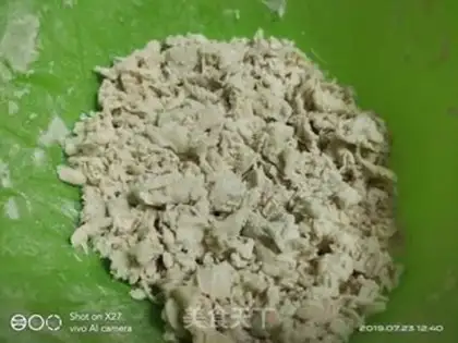 Make Gold needles, mushroom soup step 1