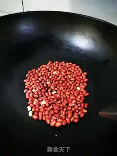 Make Scramble peanuts step 1