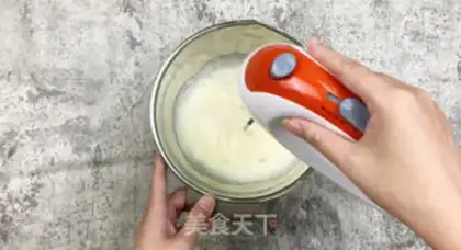 Make Homemade chocolate cracker ice cream step 5