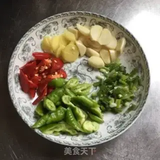 Make Spicy fish step 1