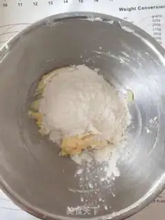 Make Caramel almond chocolate pie step 4