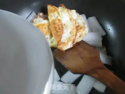 Make Pumpkin makes eggs step 3