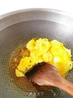 Make Eggs and emptiness step 2