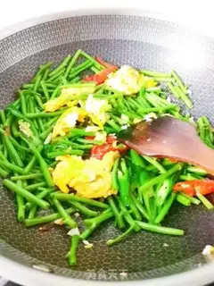 Make Eggs and emptiness step 5
