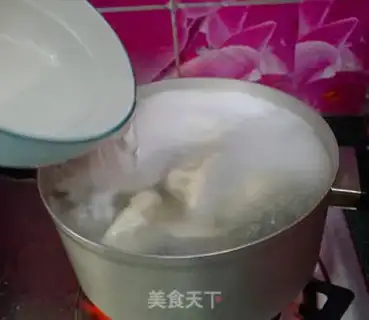 Make Celery pork dumplings step 11