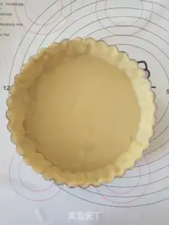 Make Caramel almond chocolate pie step 11