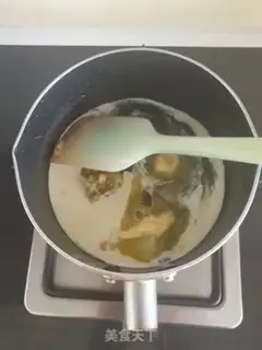 Make Caramel almond chocolate pie step 15