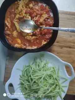 Make Tomato egg noodles step 7