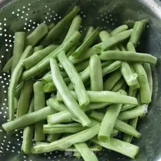 Make Scrambled potatoes and potatoes step 1