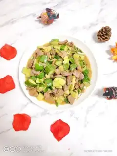 Make Cucumber cucumber beef step 5