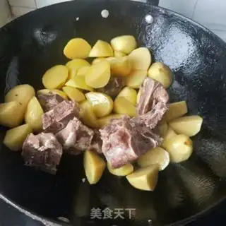 Make Scrambled potatoes and potatoes step 6