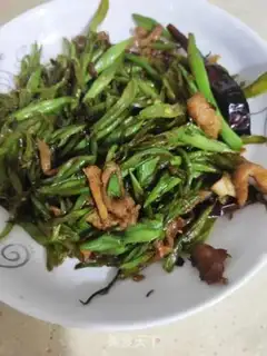 Make Four seasons of bean fried meat step 6