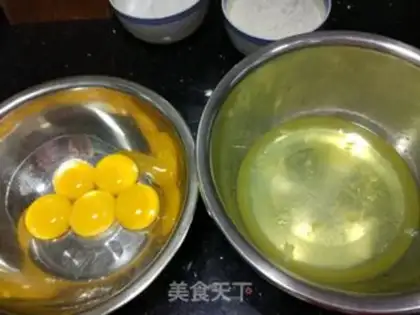 Make Butterfly butter, fruit cake step 1