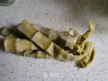 Make Chicken-breathed twig soup step 1