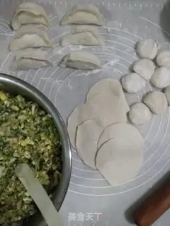 Make cucumber shrimp egg frying step 9