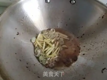 Make Spicy little fish step 6