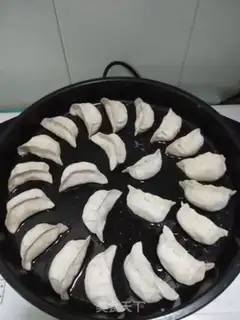 Make cucumber shrimp egg frying step 10