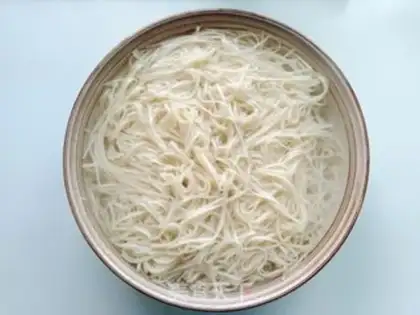 Make Three cold noodles step 3