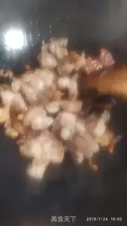 Make Red pig feet step 5