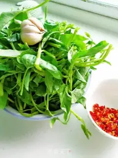 Make Garlic pepper cabbage step 0