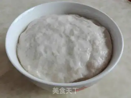 Make Eggs onion cakes step 0