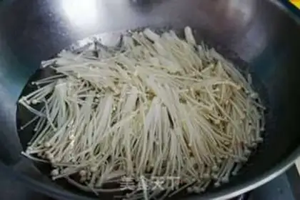 Make ♪ Smash the golden needle ♪ step 2