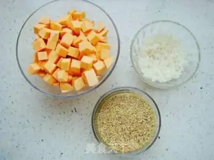 Make Quino-meat porridge step 1
